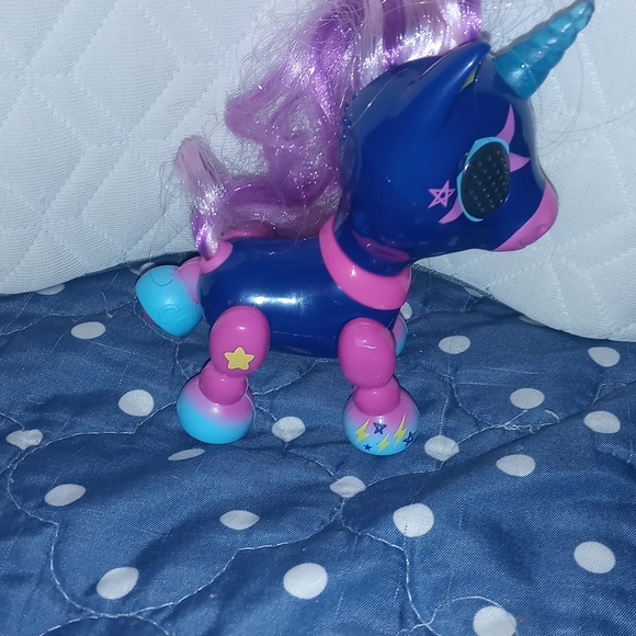 Zoomer Zupps Interactive Toy, Unicorn - Picture 3 of 4